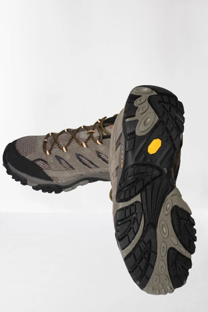 Mens Moab 2 Ventilator Walking Shoes Hiking Trainers Brown And Black