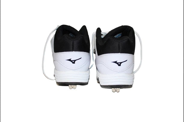 Finch Elite Baseball & Softball Cleats Spike Metal Fast Pitch Black/White Shoes